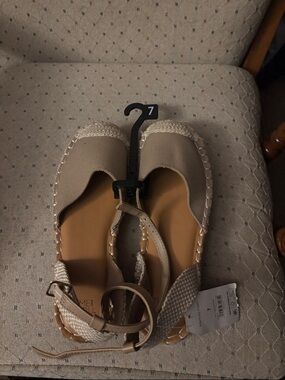 Time and Tru Neutral Beige Espadrille Ankle-Strap Flats